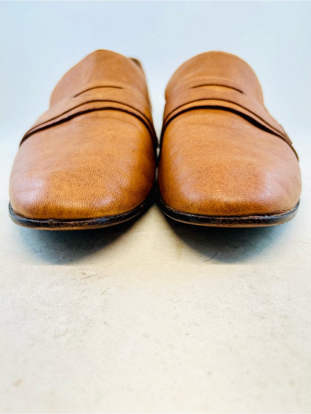 FRYE Camel Tan Terri Buffalo Leather Minimalist Penny Loafers, size 11 M FLAW - Picture 3 of 15
